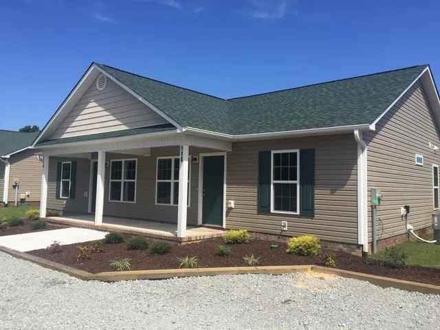 $1,100 | 115 Oyster Lane, Hubert, NC 28539