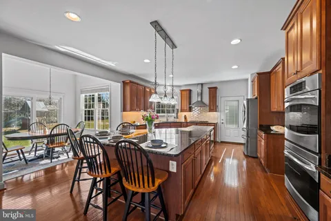$1,050,000 | 8114 Kylemore Way, Ellicott City, MD 21043