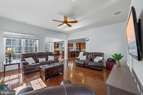 $1,050,000 | 8114 Kylemore Way, Ellicott City, MD 21043