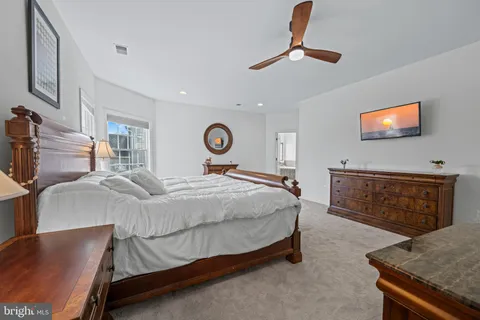 $1,050,000 | 8114 Kylemore Way, Ellicott City, MD 21043