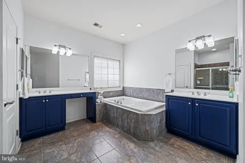 $1,050,000 | 8114 Kylemore Way, Ellicott City, MD 21043