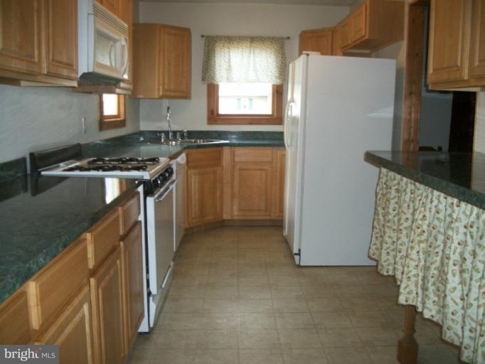 2337 Andrews Road Crapo, MD 21626 - Photo 4 of 13 Kitchen