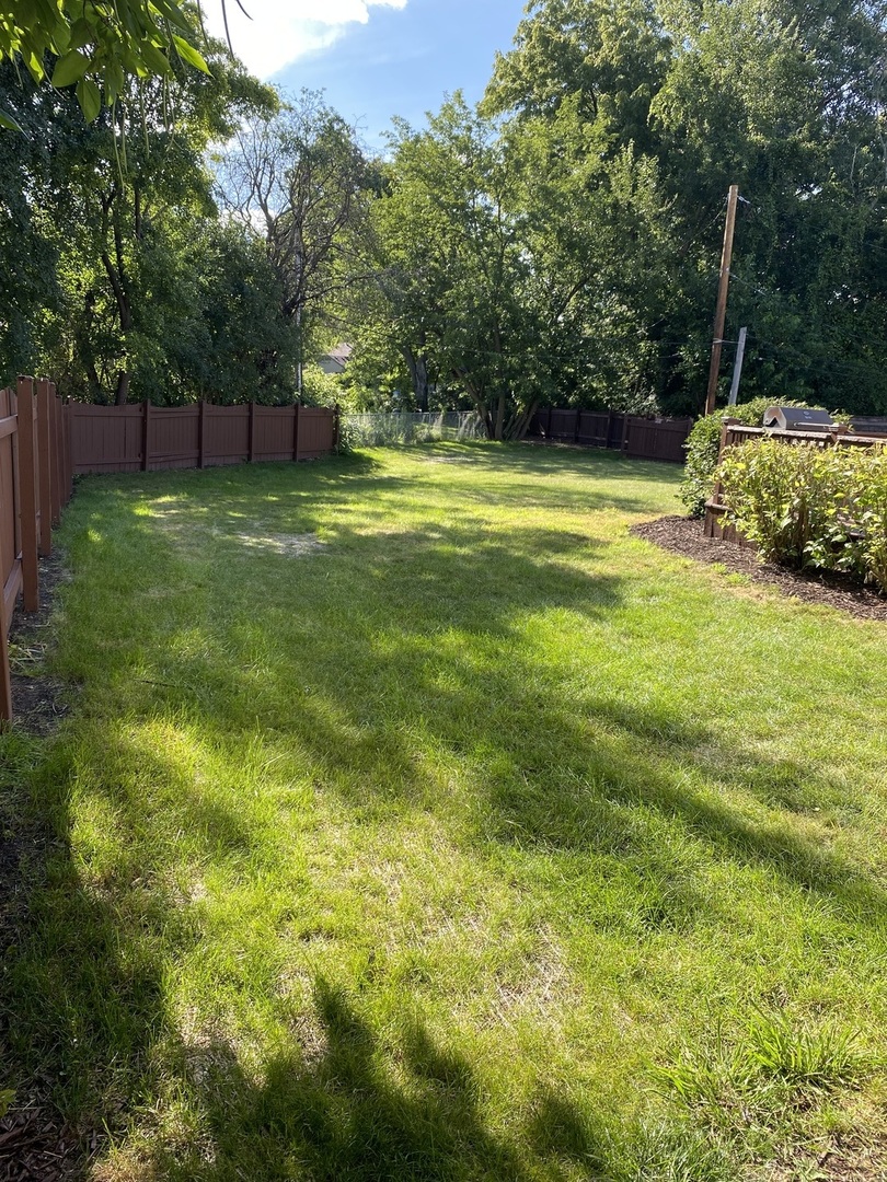 1004 North Elmhurst Road Mount Prospect, IL 60056 - Photo 54 of 58