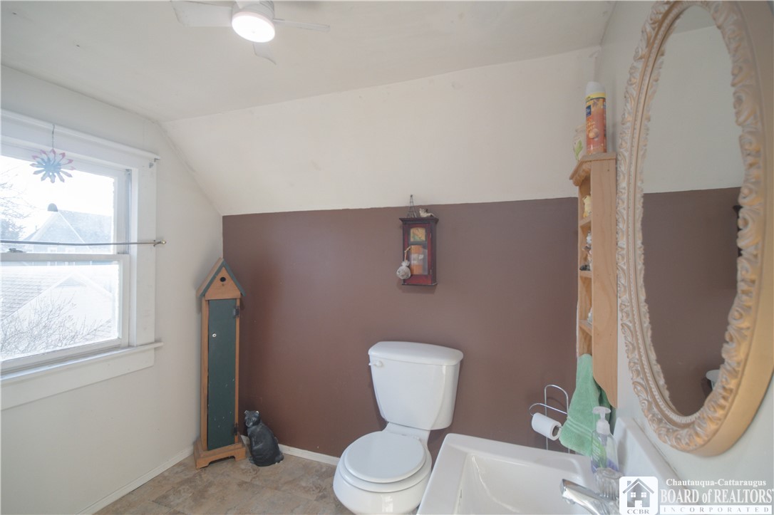 23 North Beagle Street Dunkirk, NY 14048 - Photo 15 of 34