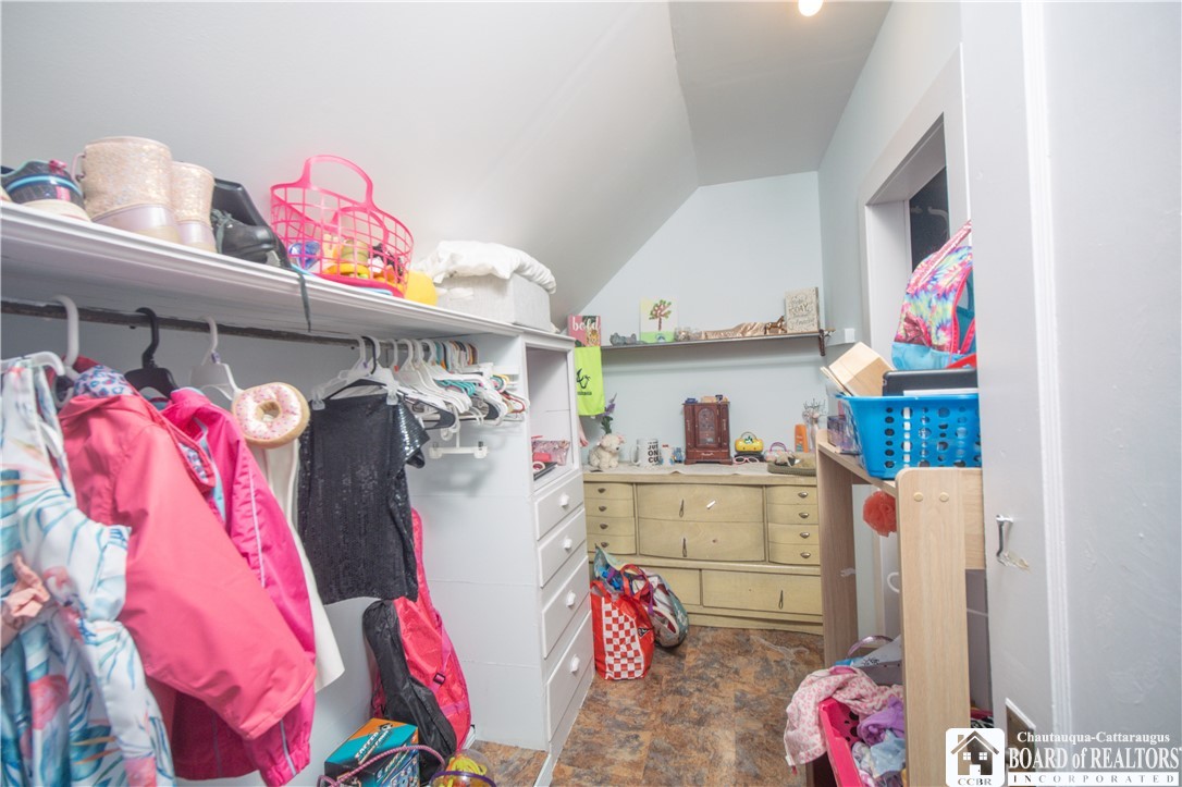 23 North Beagle Street Dunkirk, NY 14048 - Photo 22 of 34