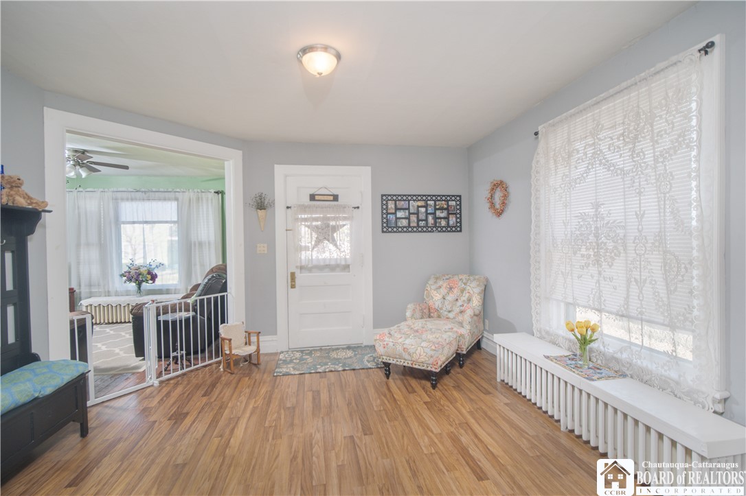 23 North Beagle Street Dunkirk, NY 14048 - Photo 3 of 34