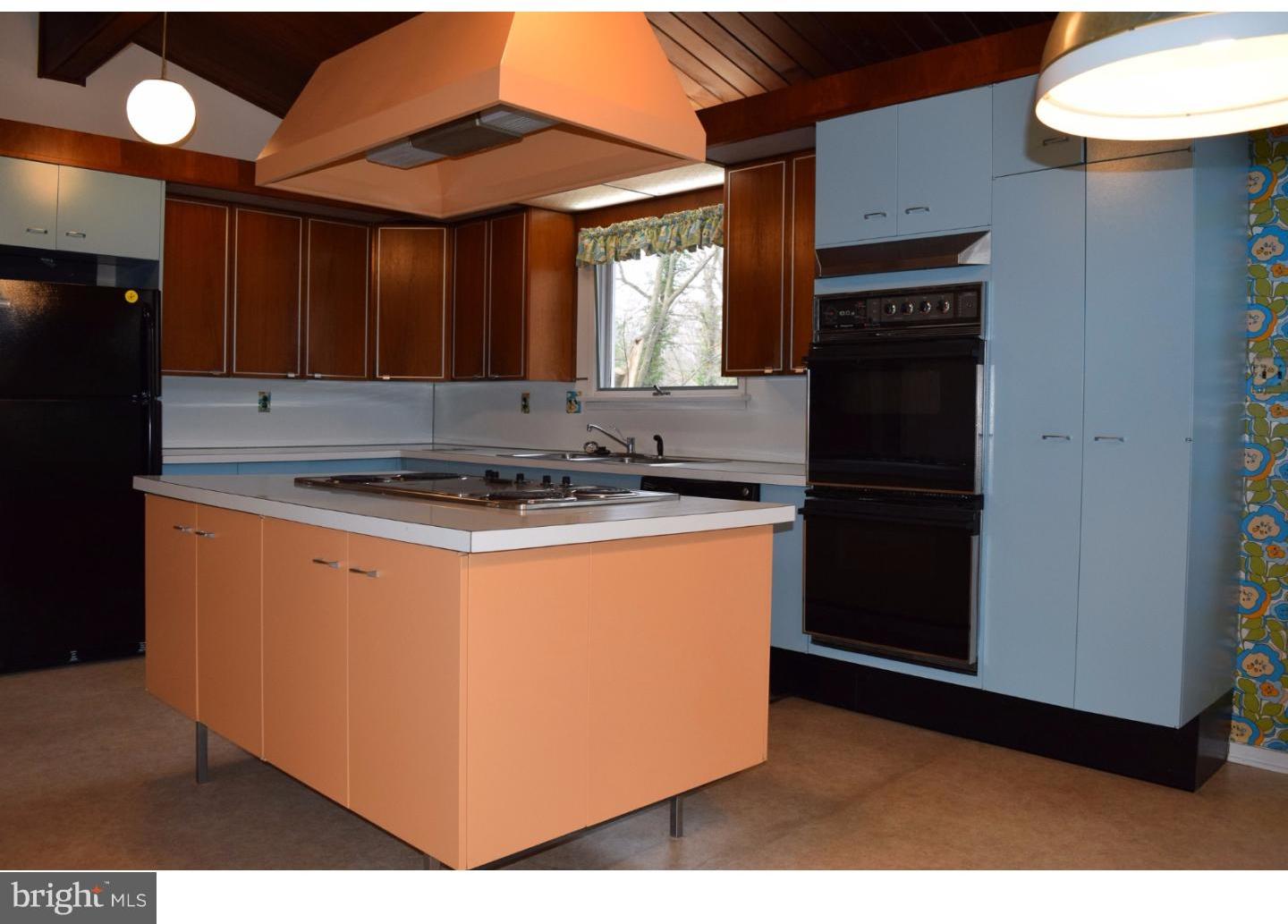 522 Wyndham Road Wilmington, DE 19809 - Photo 9 of 23 Kitchen