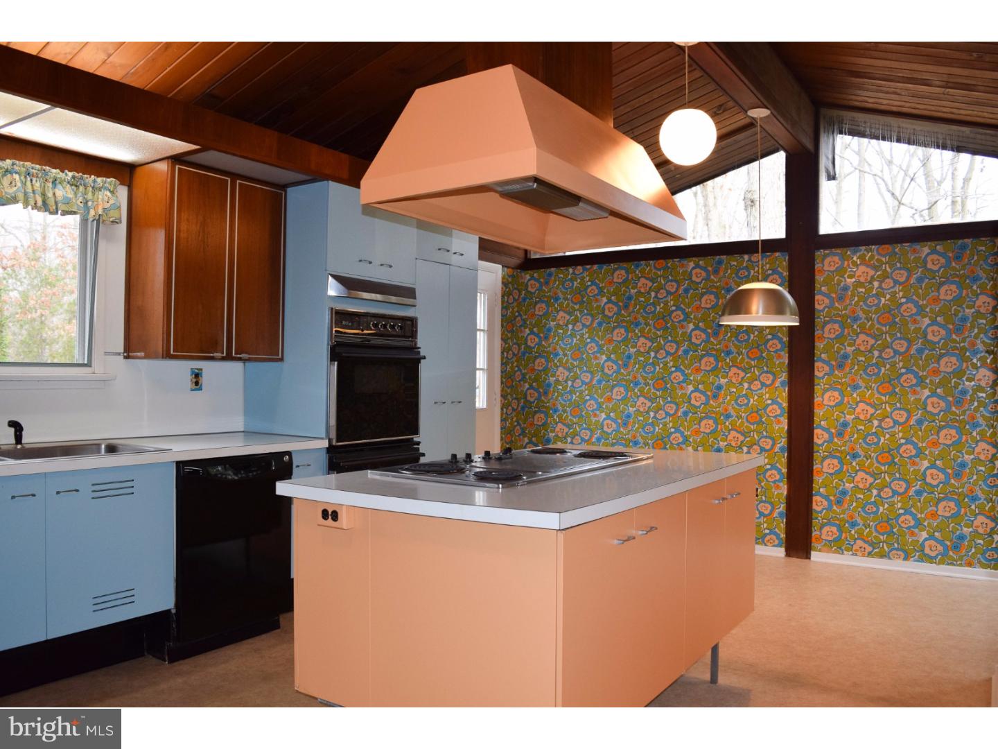 522 Wyndham Road Wilmington, DE 19809 - Photo 10 of 23 Kitchen