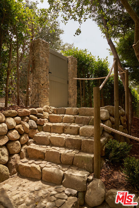 921 El Rancho Road Santa Barbara, CA 93108 - Photo 26 of 33