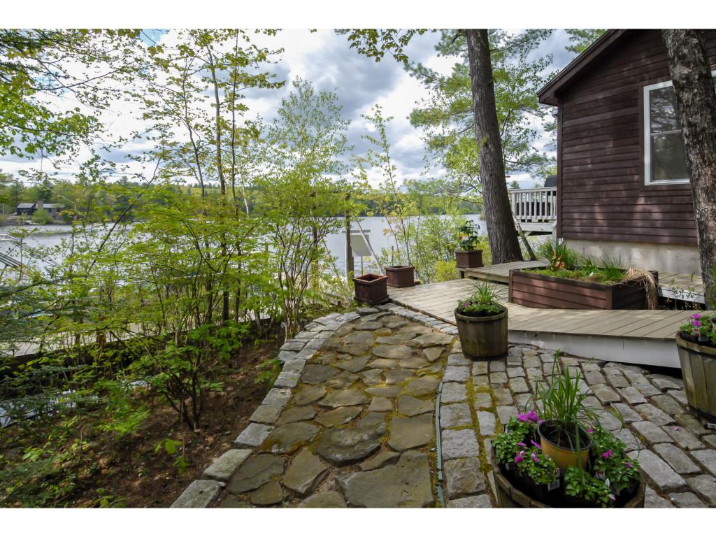 24 Cove Road Nottingham, NH 03290 - Photo 1 of 31