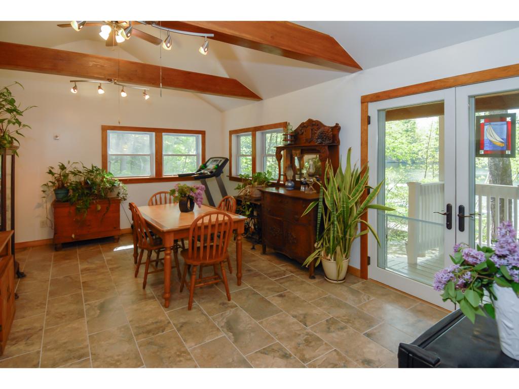 24 Cove Road Nottingham, NH 03290 - Photo 13 of 31