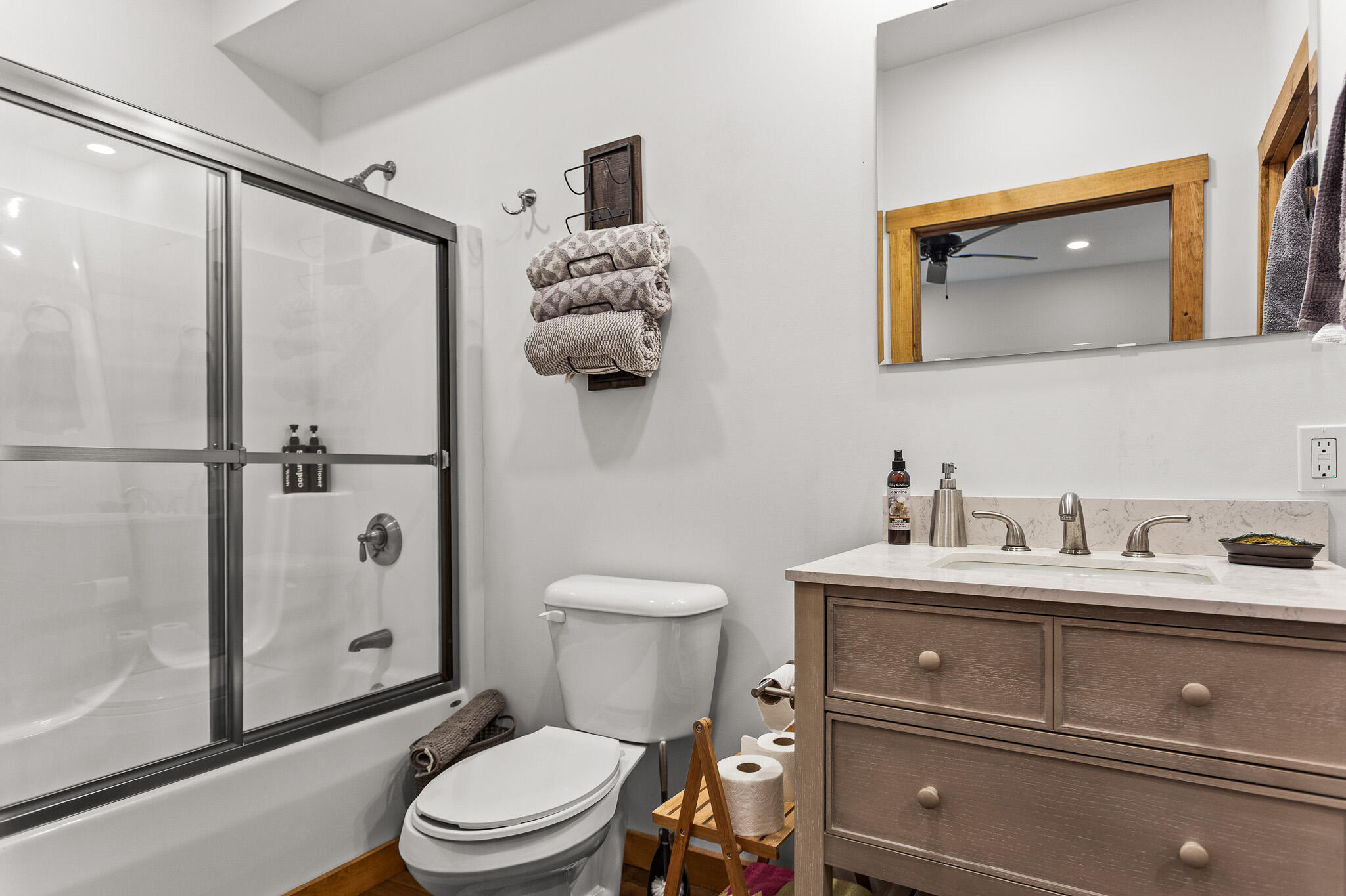 1095 Mariaville Road Ellsworth, ME 04605 - Photo 12 of 51 int-ex-17