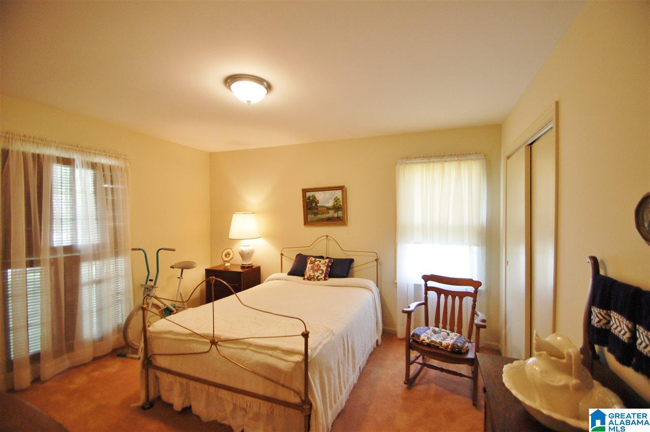 4321 MountainDale Road Birmingham, AL 35213 - Photo 12 of 14