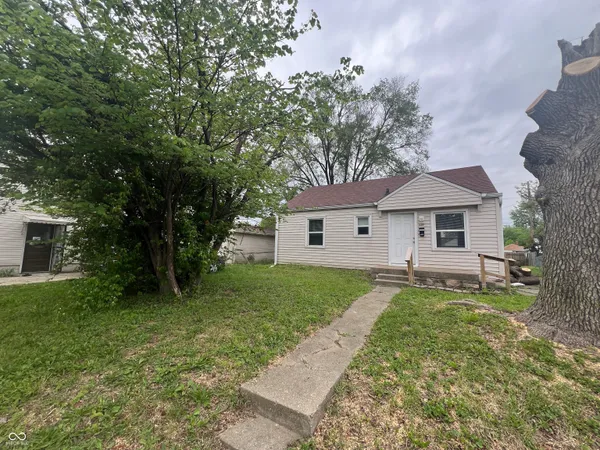 $945 | 5322 East 19th Place, Indianapolis, IN 46218