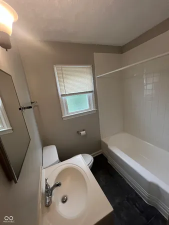 $945 | 5322 East 19th Place, Indianapolis, IN 46218