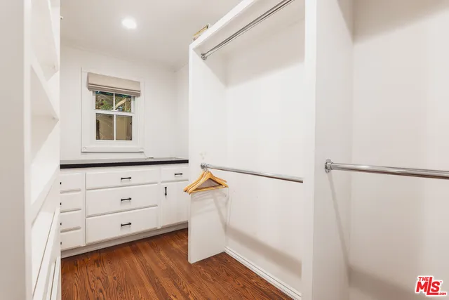 $2,995,000 | 2055 Outpost Drive, Los Angeles, CA 90068