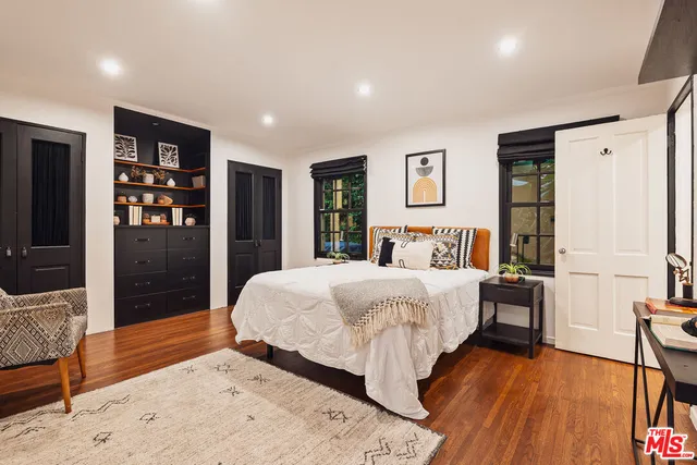 $2,995,000 | 2055 Outpost Drive, Los Angeles, CA 90068