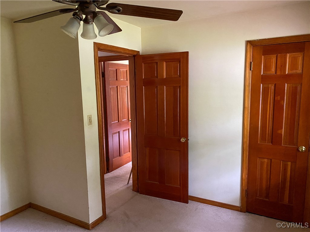 213 Jade Road Richmond, VA 23236 - Photo 24 of 33 a view of a hallway with a elevator