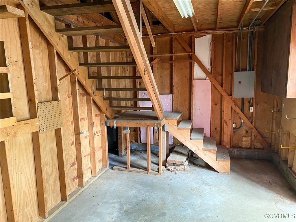 213 Jade Road Richmond, VA 23236 - Photo 32 of 33 a view of entryway