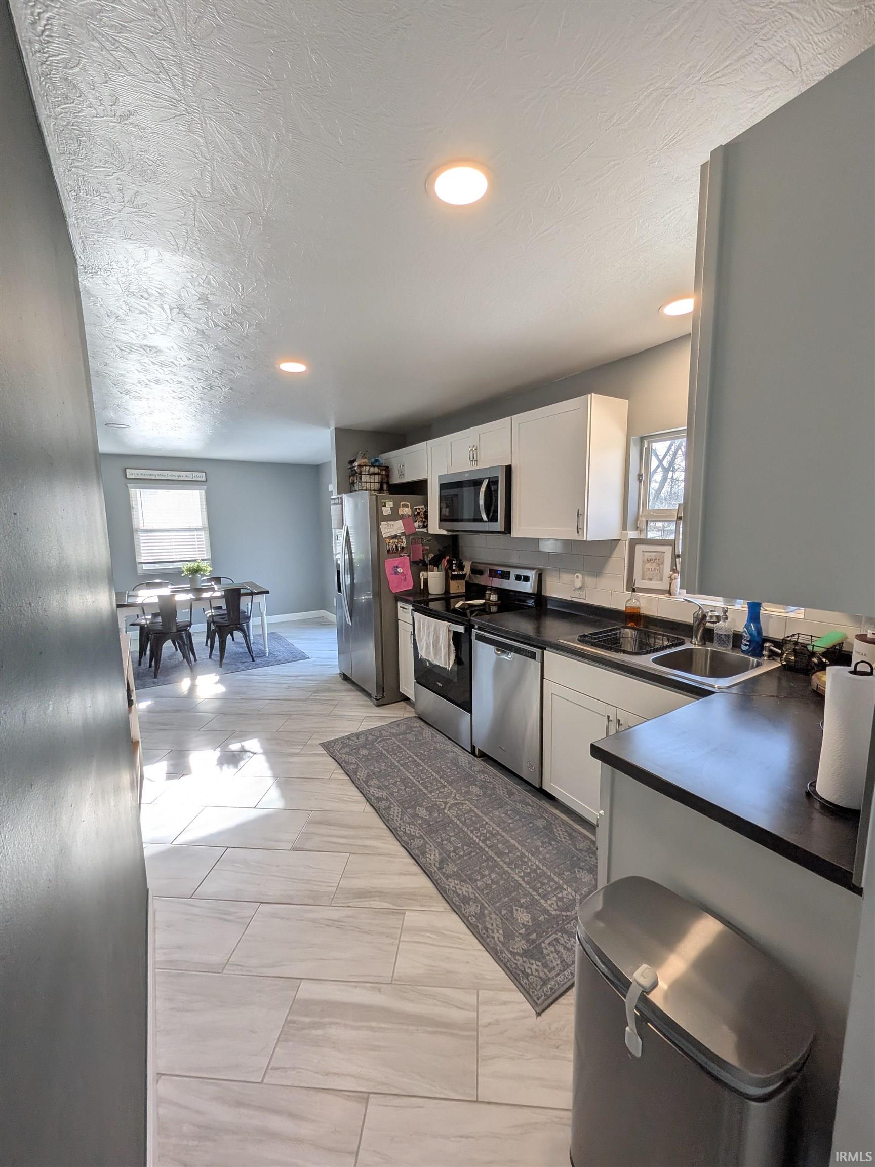 1802 South Jackson Street Marion, IN 46953 - Photo 8 of 36