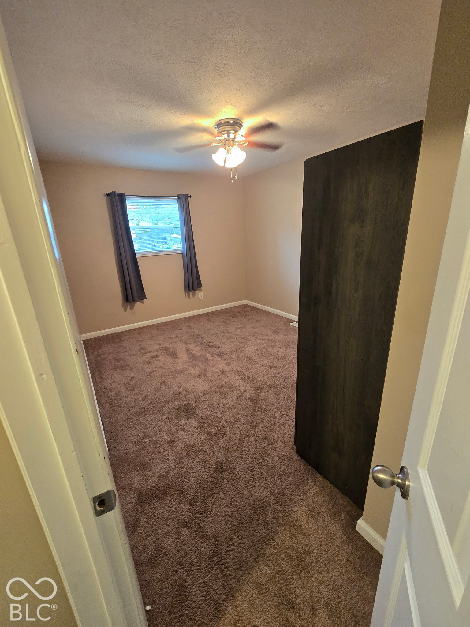 969 Stonegate Road Greenwood, IN 46142 - Photo 12 of 20 Gallery Image 12