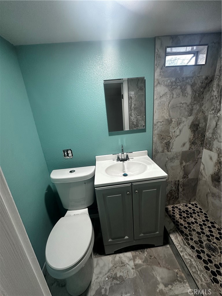 775 East Foothill Boulevard, Unit 14 Rialto, CA 92376 - Photo 24 of 28