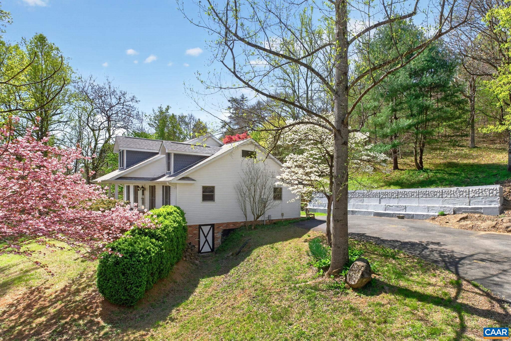 689 Mutton Hollow Road Stanardsville, VA 22973 - Photo 17 of 61