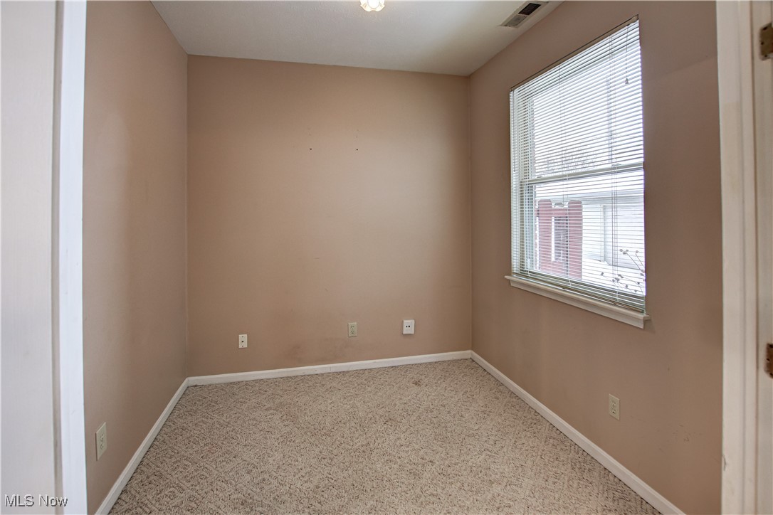 7473 Pearl Road Cleveland, OH 44130 - Photo 11 of 31 Gallery Image 11