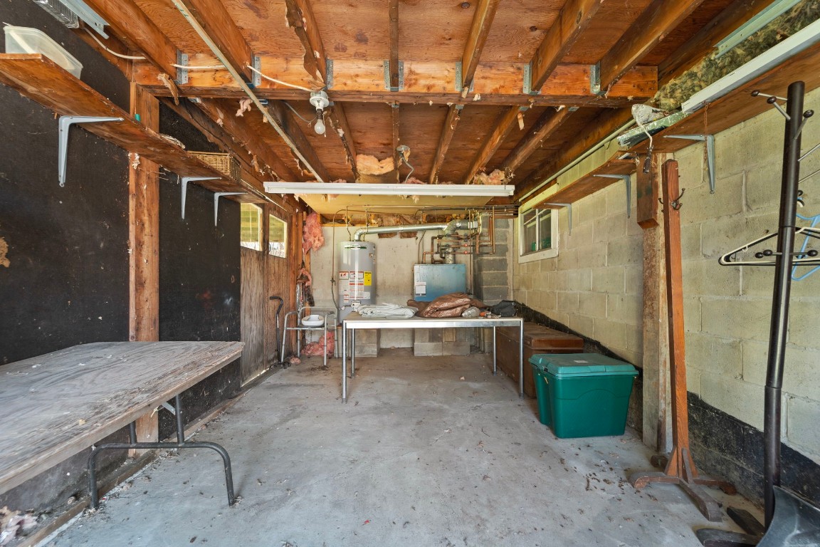 401 Echo Road Vestal, NY 13850 - Photo 7 of 42 Gallery Image 7