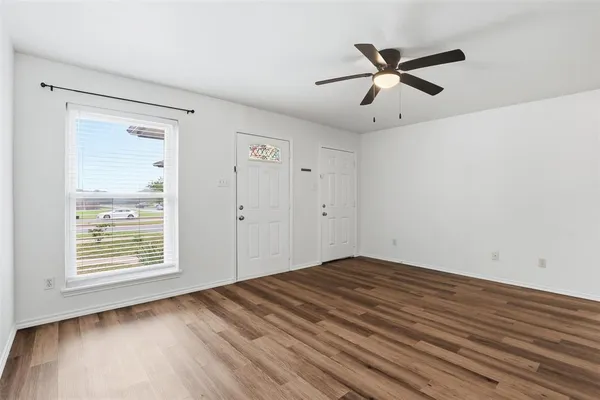 $1,495 | 1502 Sharron Court, Unit A, Cleburne, TX 76033
