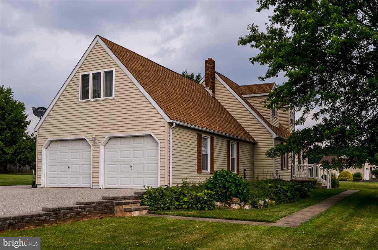 14066 Wolf Road Felton, PA 17322 - Photo 4 of 34 Gallery Image 4
