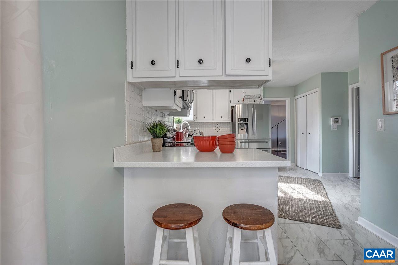 208 Surrey Road Charlottesville, VA 22901 - Photo 13 of 40 Gallery Image 13