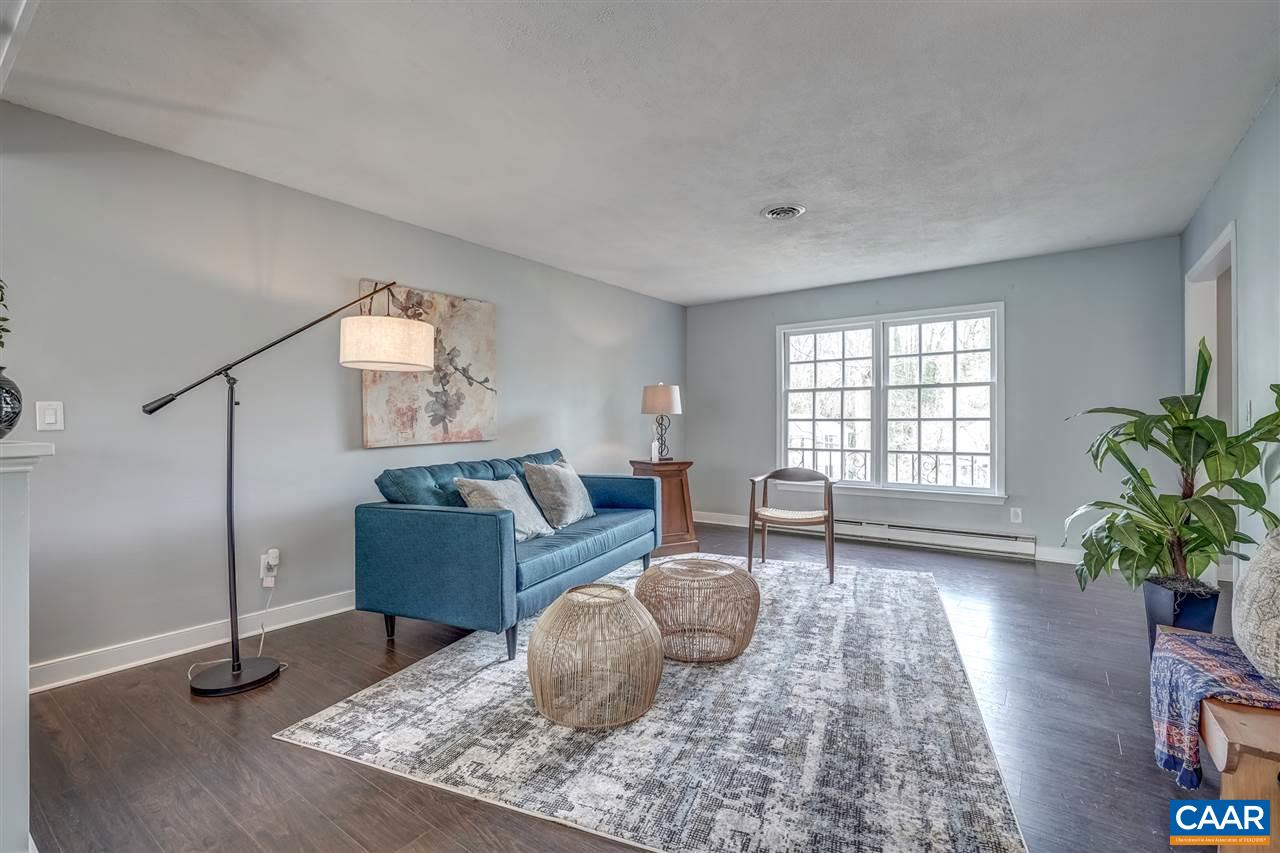 208 Surrey Road Charlottesville, VA 22901 - Photo 7 of 40 Gallery Image 7