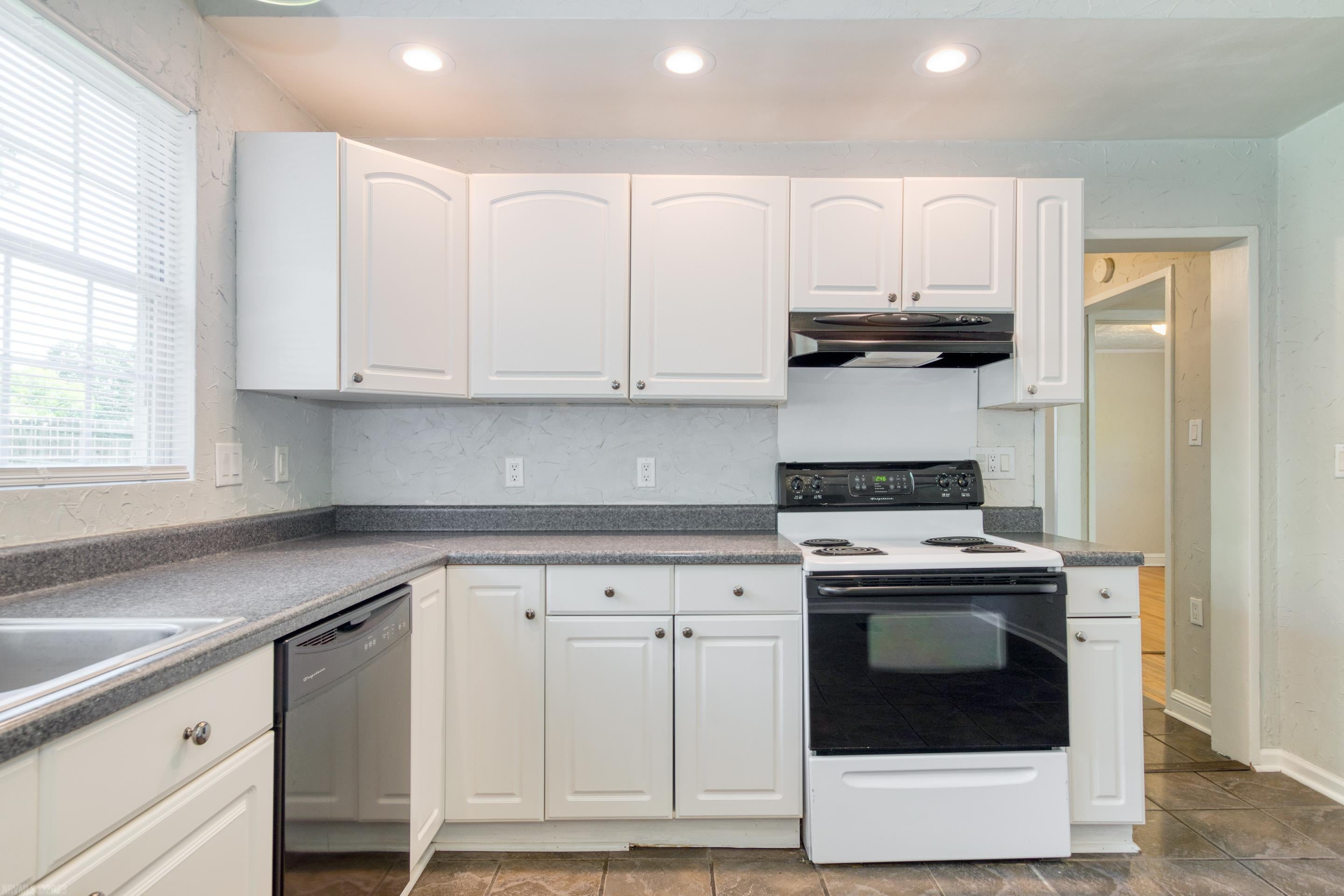 7602 Brandon Road Radford, VA 24141 - Photo 10 of 24 Gallery Image 10