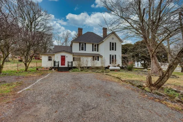 $350,000 | 308 South High Street, Petersburg, TN 37144