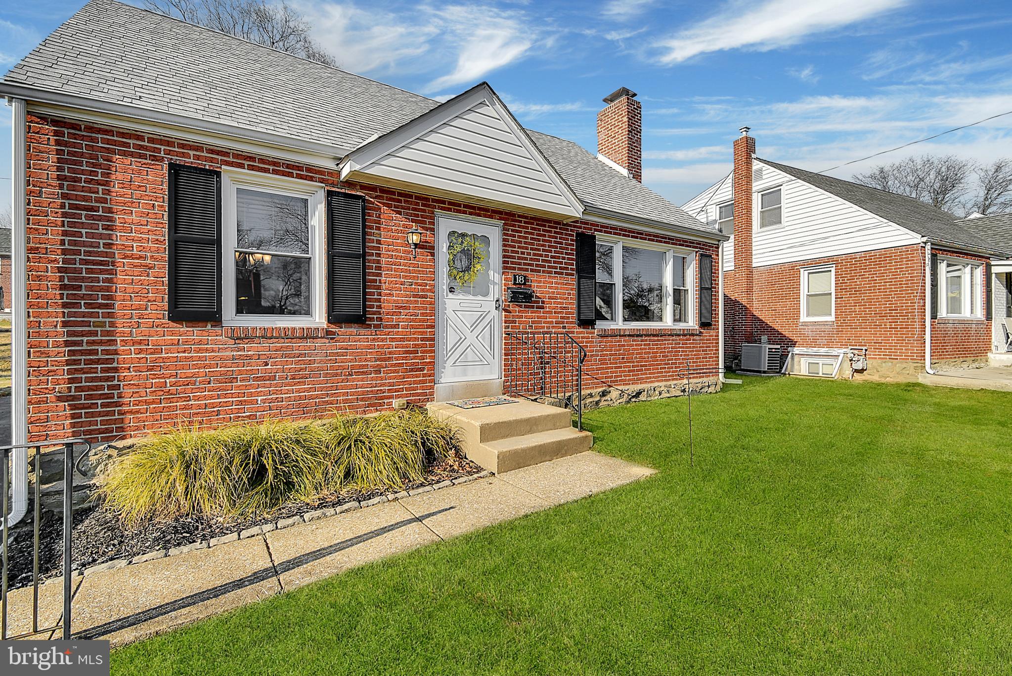 18 South Malin Road Broomall, PA 19008 - Photo 1 of 25 Exterior front