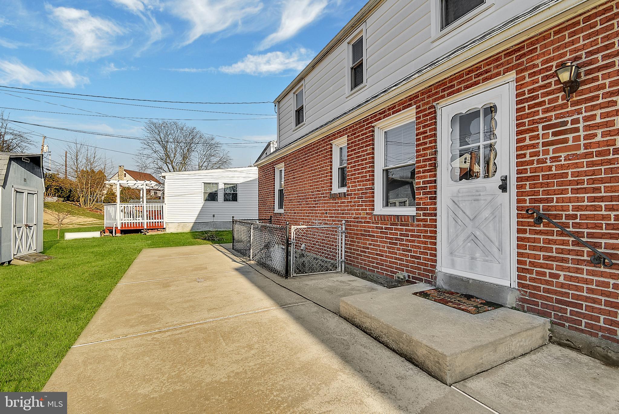 18 South Malin Road Broomall, PA 19008 - Photo 19 of 25 Large patio