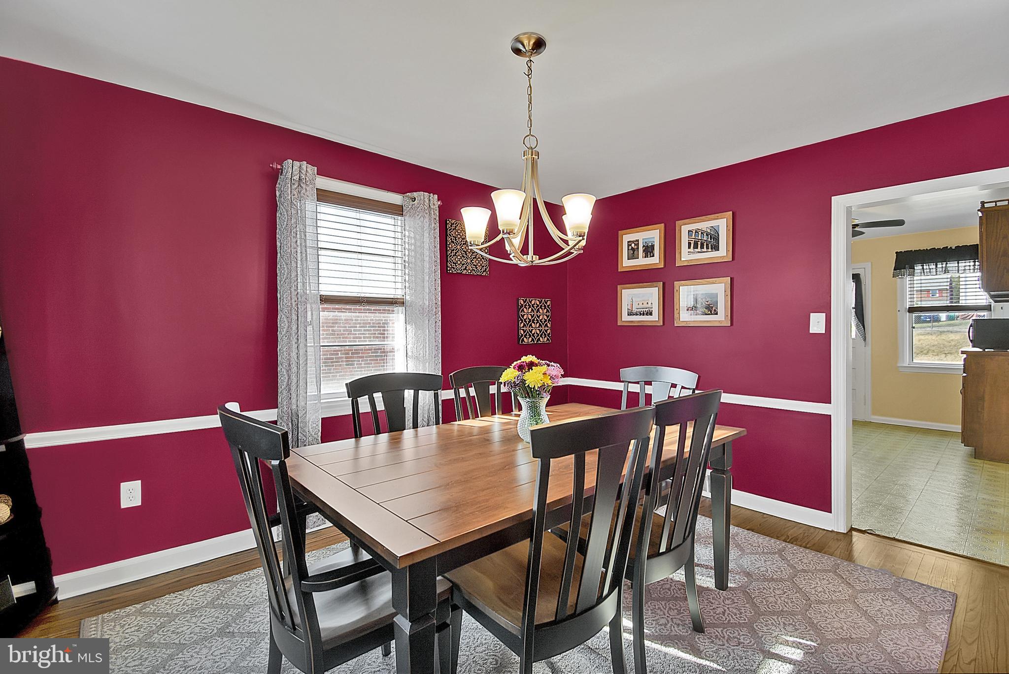 18 South Malin Road Broomall, PA 19008 - Photo 5 of 25 Dinning room