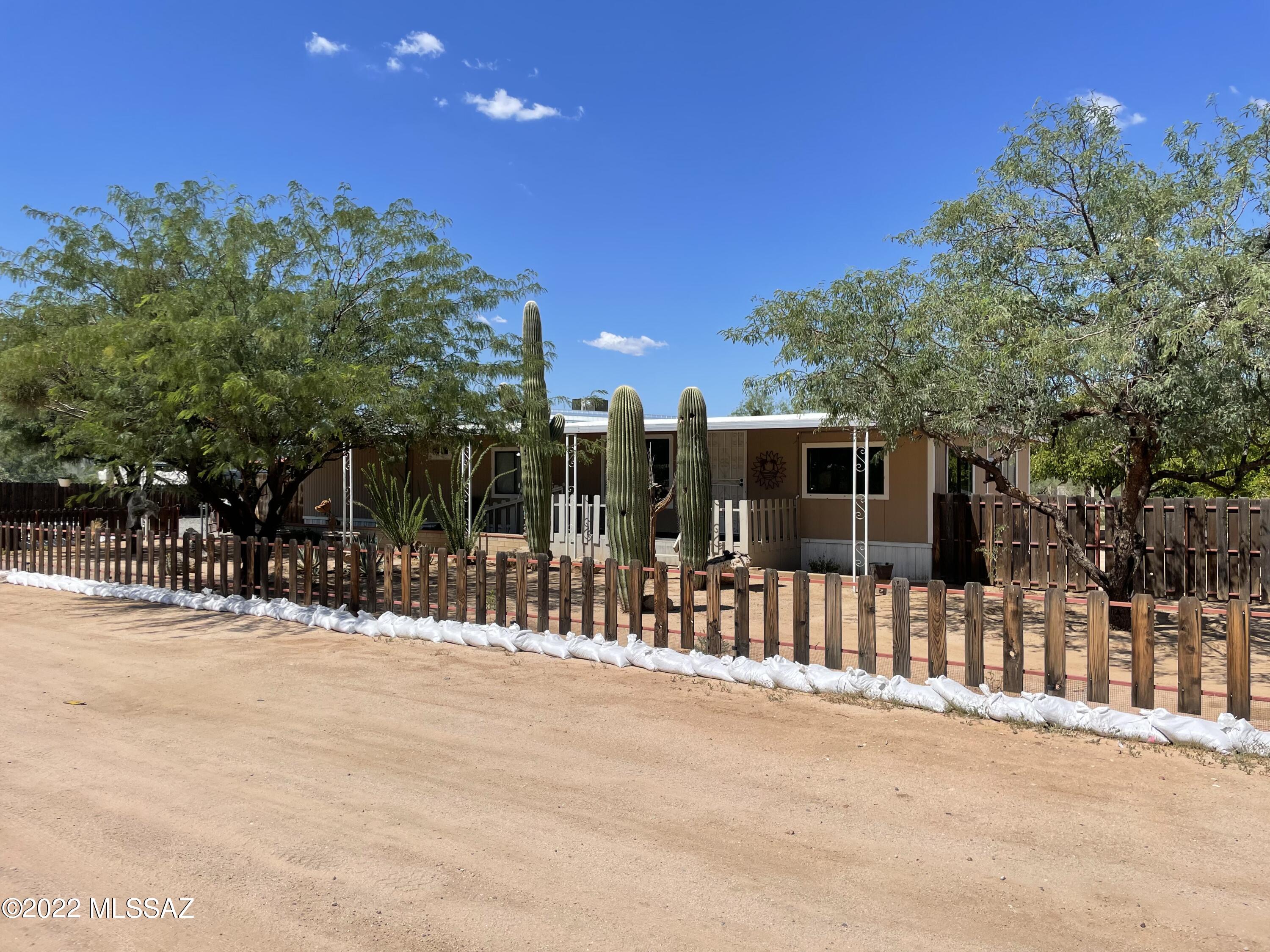 9104 South Fillmore Road Tucson, AZ 85736 - Photo 1 of 19 Gallery Image 1