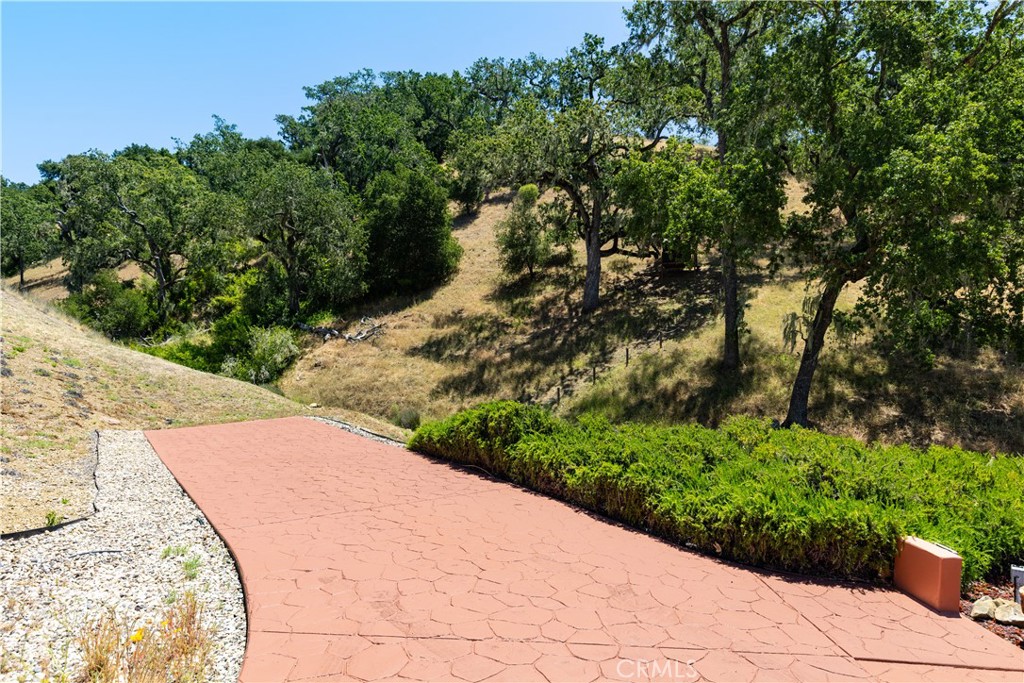 9905 Corriente Road Atascadero, CA 93422 - Photo 4 of 53