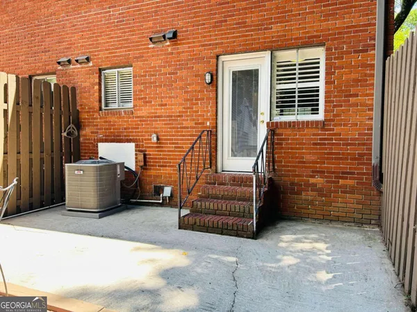 $1,895 | 1600 Briarcliff Road Northeast, Unit 1, Atlanta, GA 30306