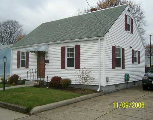104 Fuller Street Pawtucket, RI 02861 - Photo 1 of 8 Exterior Front.