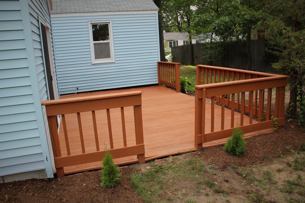 35 Reedstone Avenue Chicopee, MA 01020 - Photo 3 of 20 Gallery Image 3