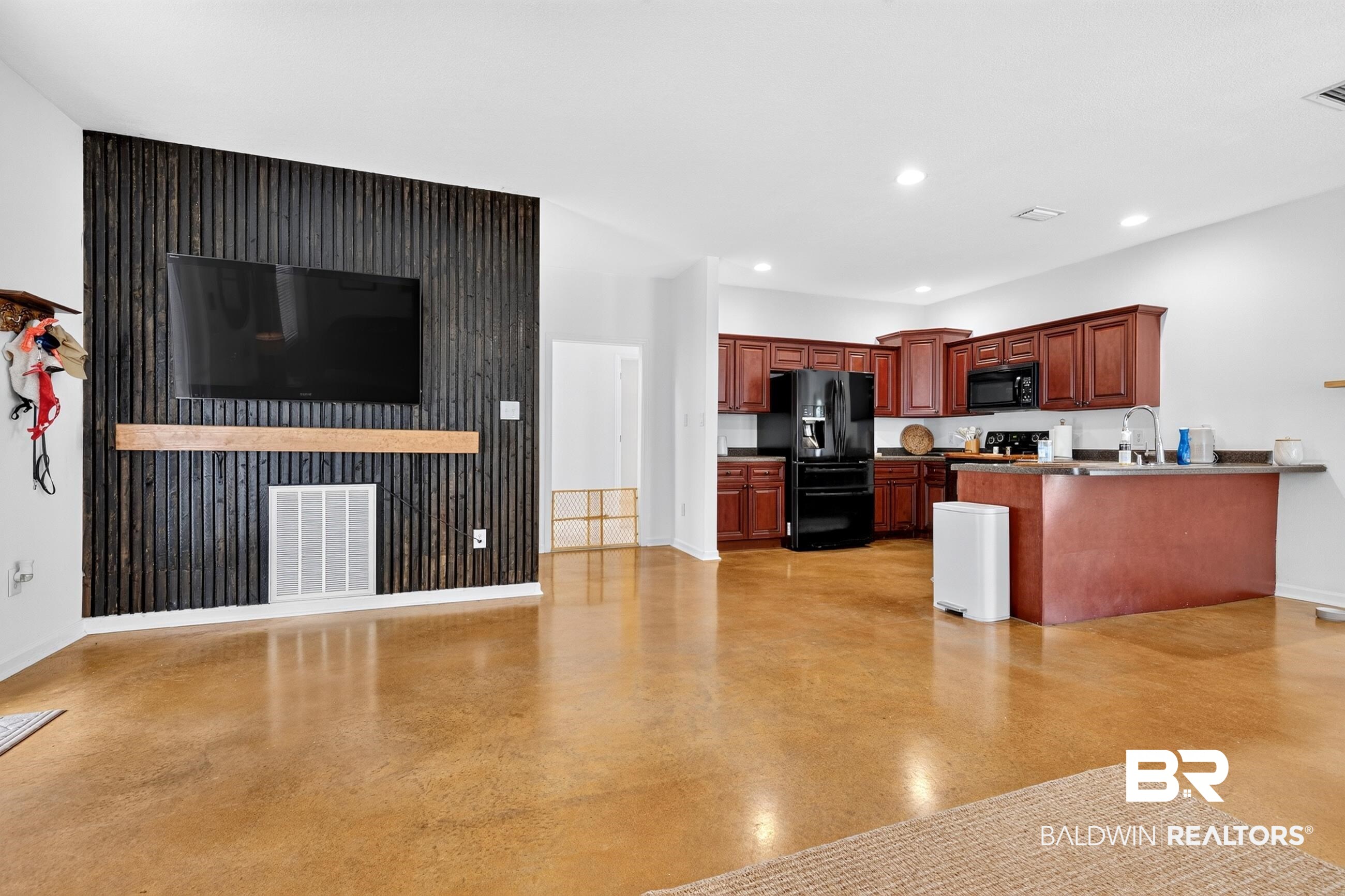 17419 Lewis Smith Drive Foley, AL 36535 - Photo 11 of 38 Kitchen