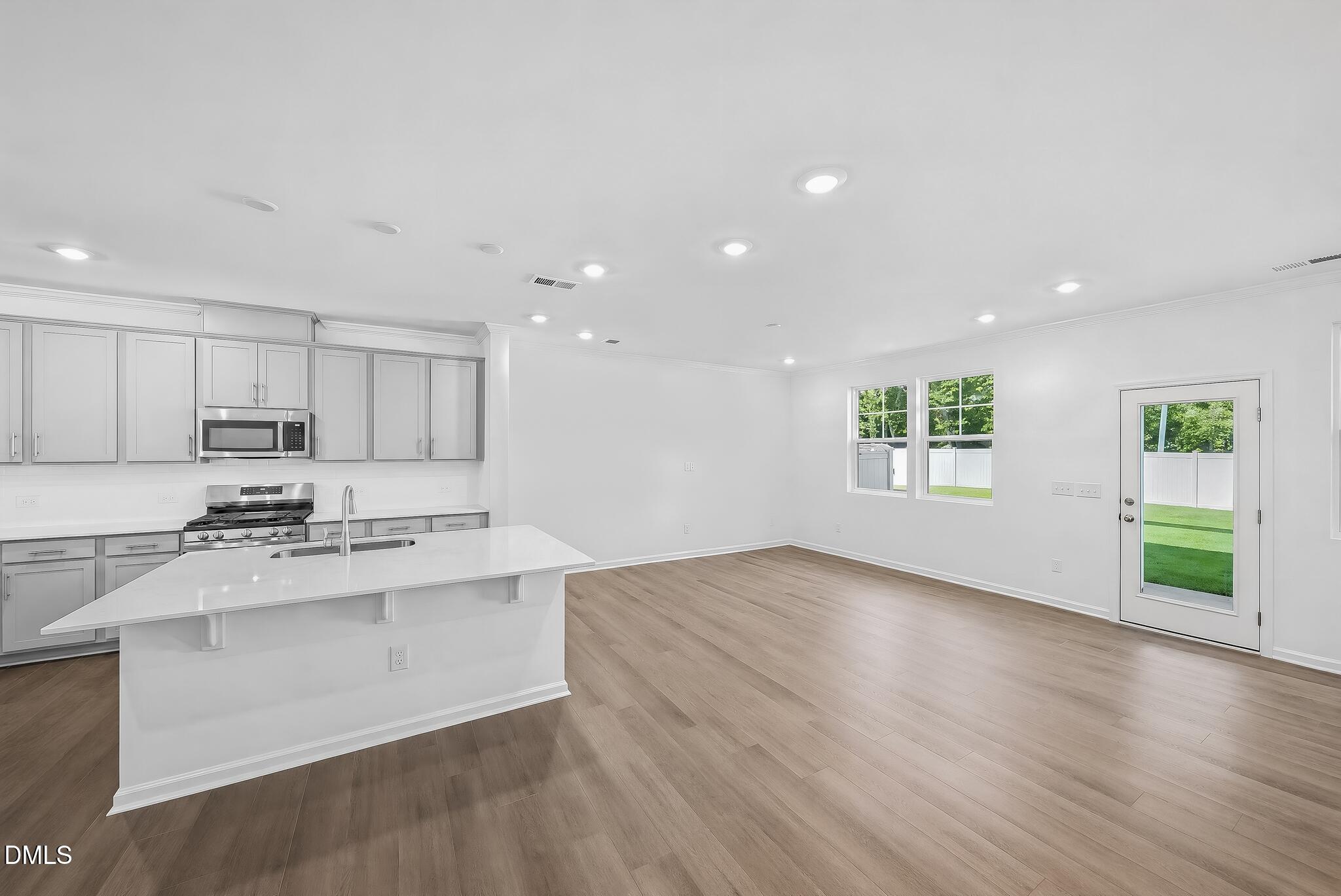 214 Tree Moss Court Rolesville, NC 27571 - Photo 11 of 30 SUN_ParkerRidge_Pic_CarsonII-17