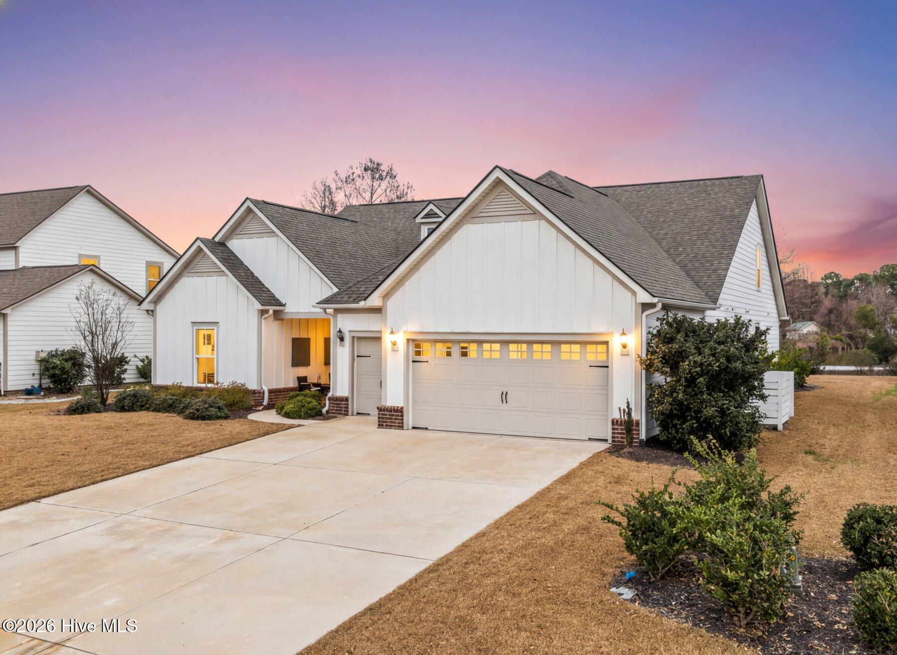 168 First Light Lane Calabash, NC 28467 - Photo 2 of 57 003_vstage-upscale-229307081-1769542338