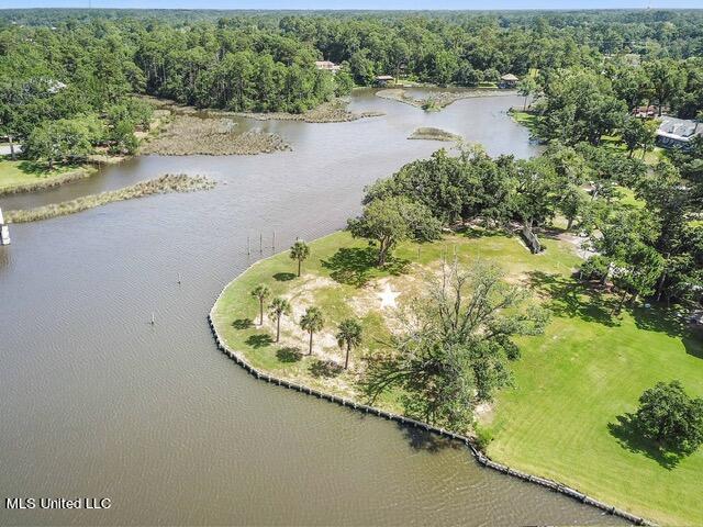 13817 Arbor Circle Ocean Springs, MS 39564 - Photo 5 of 15 003