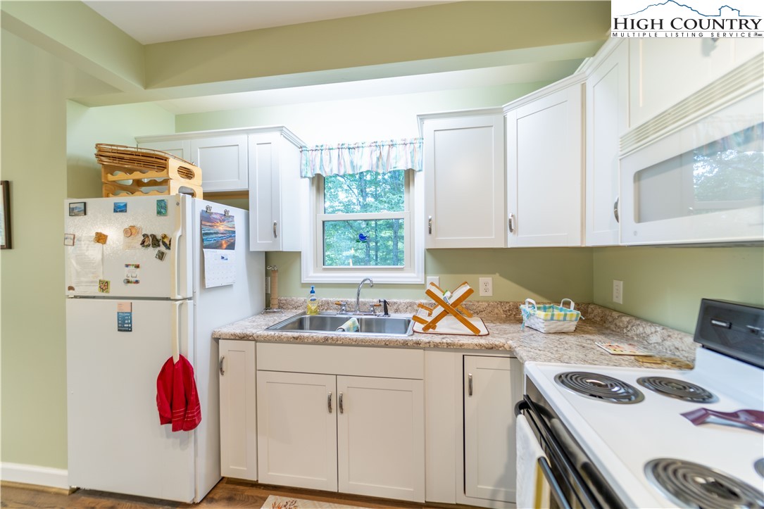 1097 Rivers Edge Road Sparta, NC 28675 - Photo 21 of 43 Gallery Image 21