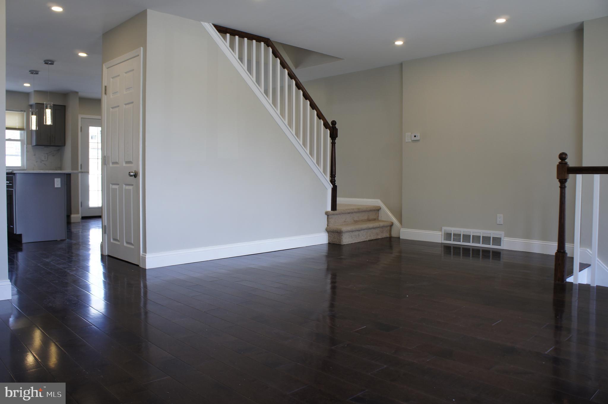 12732 Minden Road Philadelphia, PA 19154 - Photo 4 of 23