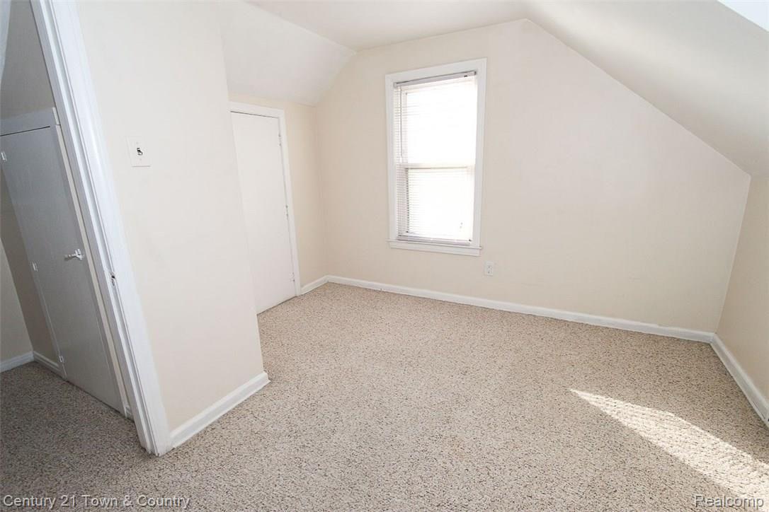 6330 East 10 Mile Road Warren, MI 48091 - Photo 16 of 33 7c. Bedroom3